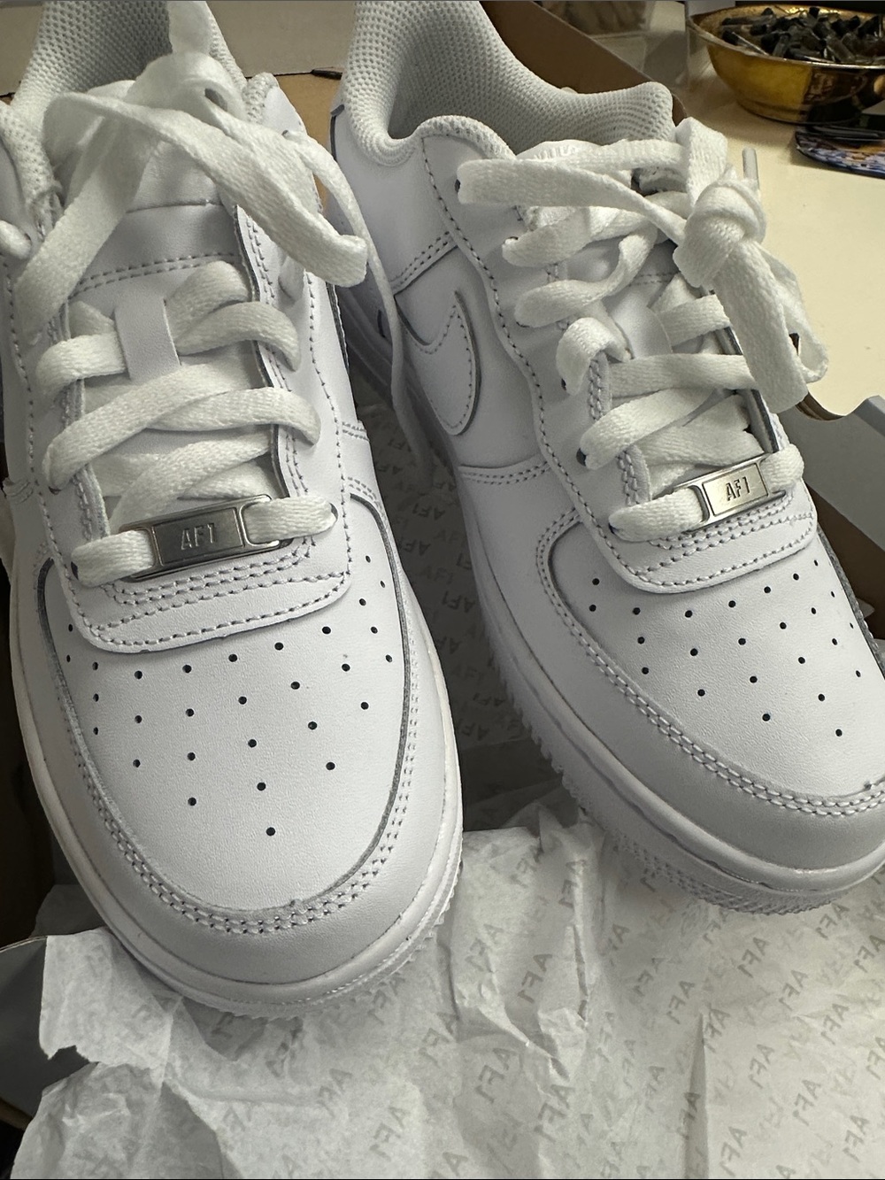 Nike Air Force 1 LE (GS) White/White Shoe Box Label
